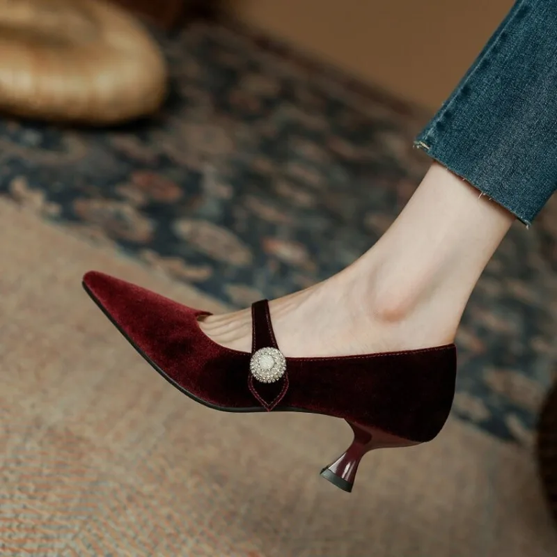 Women Shoes With Heels - Винно-красные туфли Мэри Джейн с острым