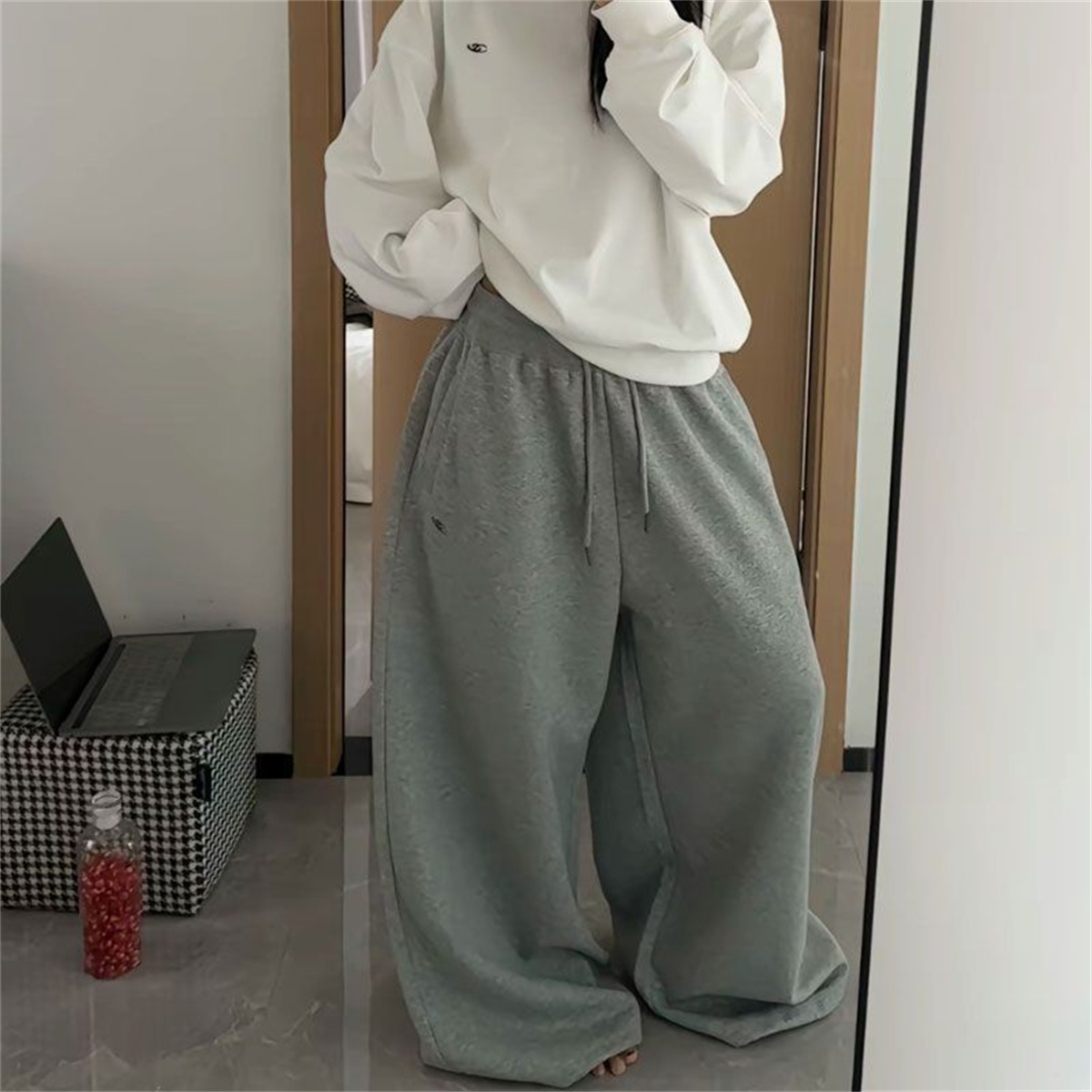 Women Shoes Joggers - Женские черные спортивные брюки оверсайз в