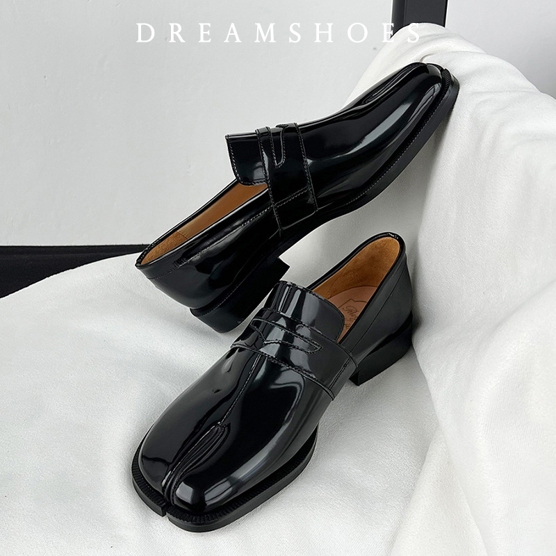 Таби-лоферы унисекс с раздельн – обзор и цена Women'S Shoes Hey Dude