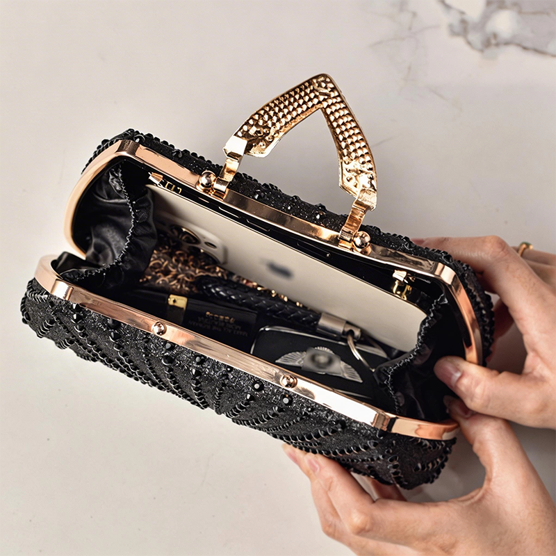 Серебряные сумки через плечо с – обзор и цена Women'S Shoes Louis Vuitton