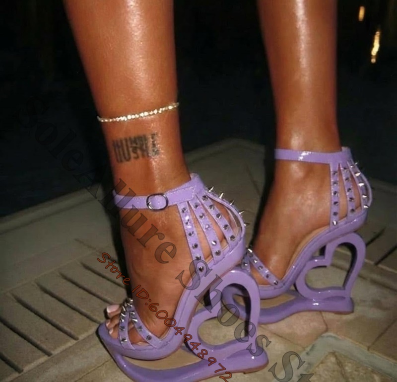 Ярко-розовые сандалии на танке – обзор и цена Ankle Strap Heels