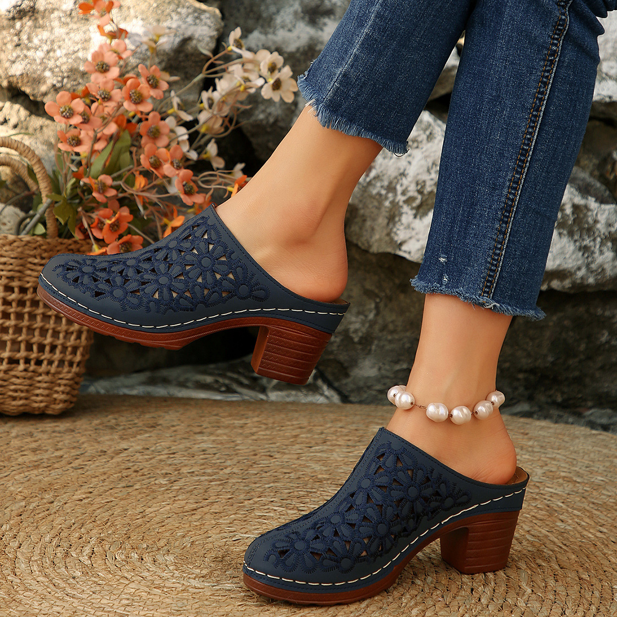 Женские мюли с цветочным узоро – обзор и цена Women'S Shoes Clogs
