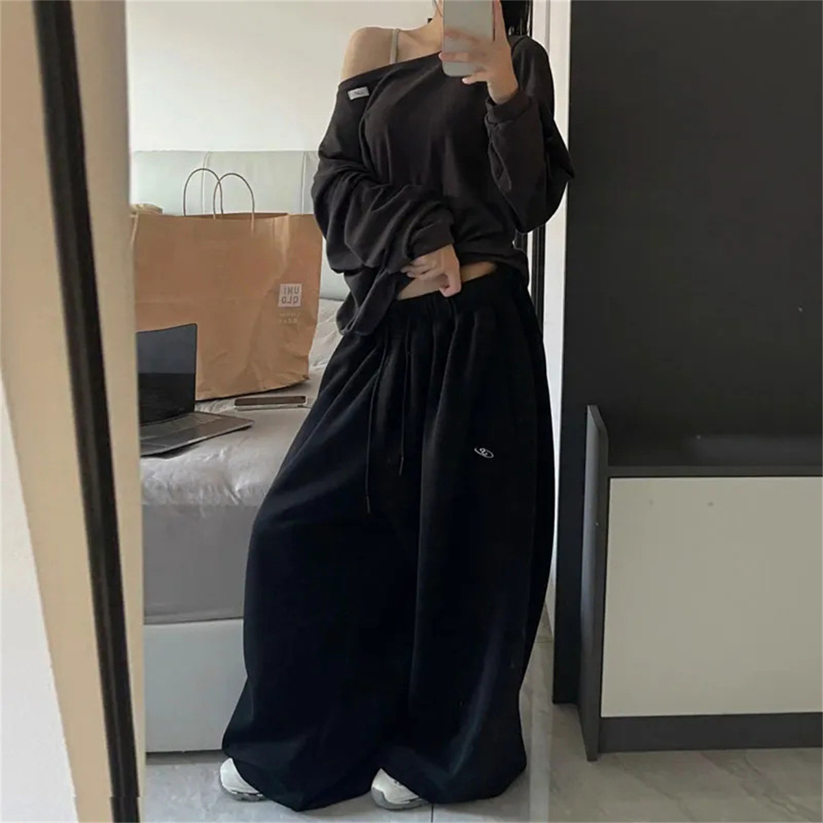 Женские черные спортивные брюк – обзор и цена Women Shoes Joggers