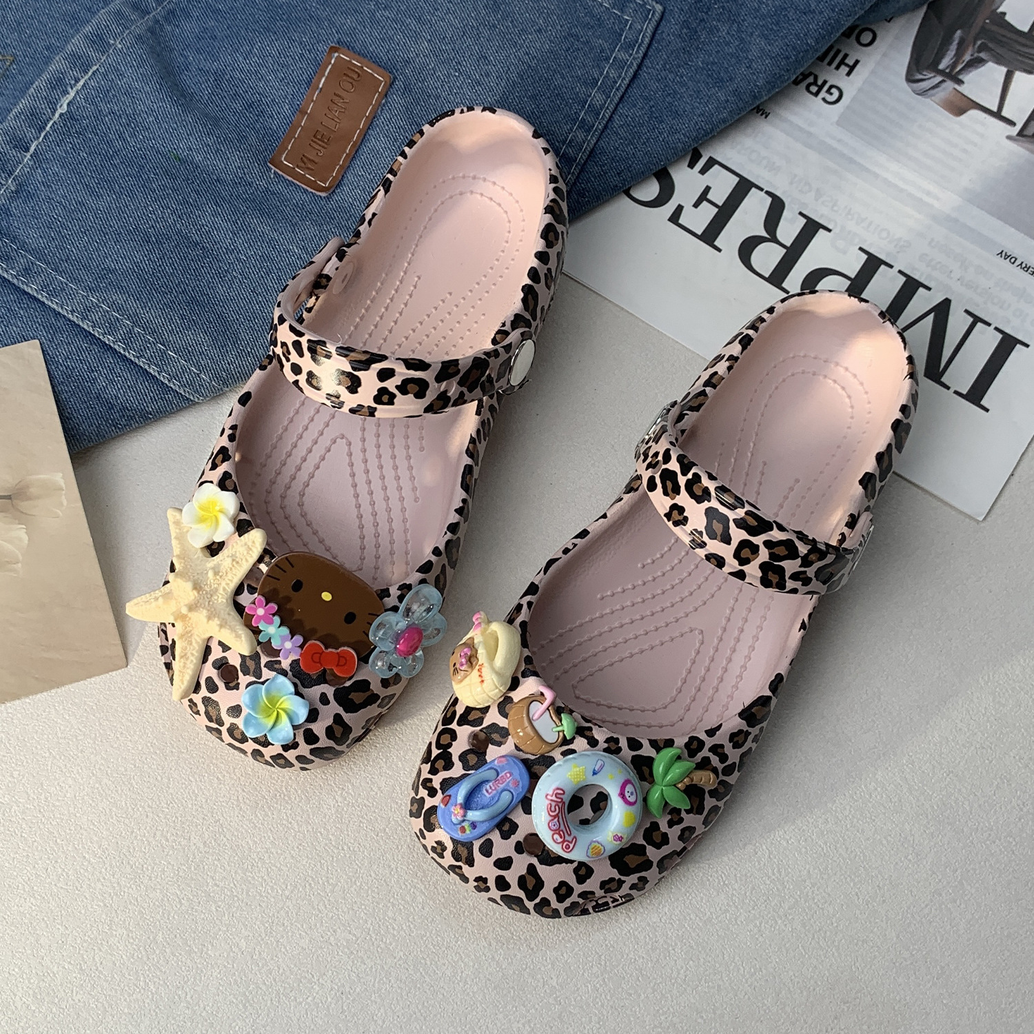 Милые мультяшные пляжные сабо  – обзор и цена Women'S Shoes Clogs