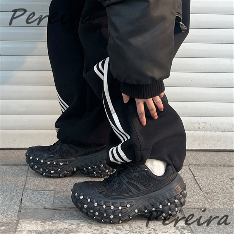 Повседневные кроссовки на толс – обзор и цена Women'S Shoes Hey Dude